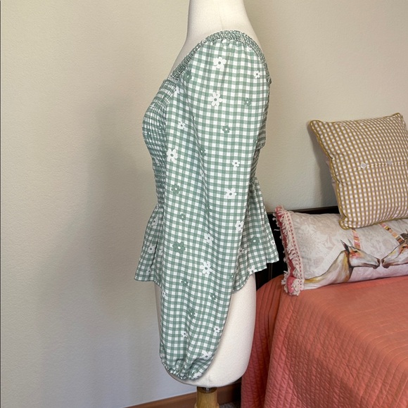 Altar’d State Green White Gingham Floral Smocked Women's Top size Small - Picture 5 of 14